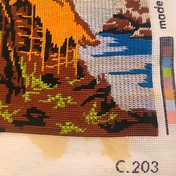 2 French Tapestries Needlepoint Vintage Handmade on Cotton Asian Style Design - Picture 7 of 9